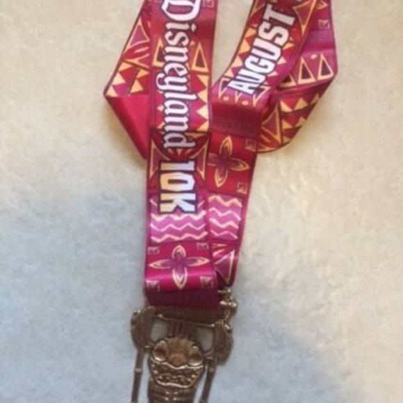 2014 runDisney Stitch 10K - Picture 2 of 2